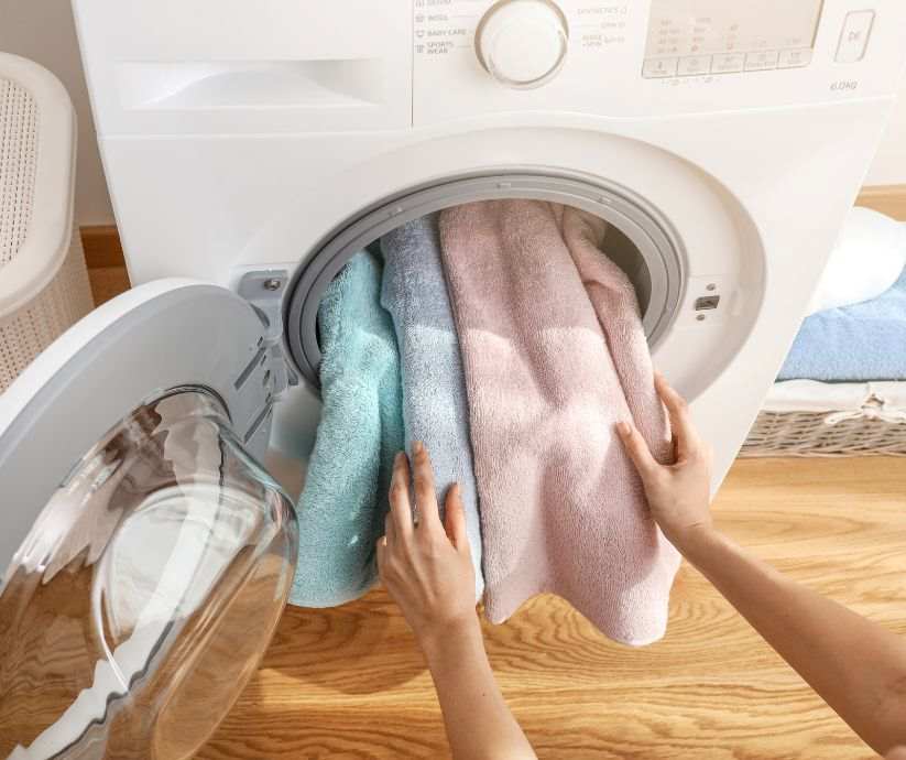 ¿A qué temperatura debes lavar la ropa?